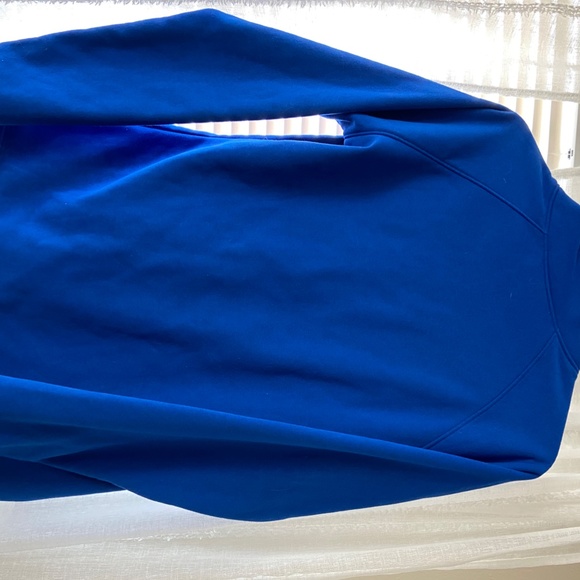 Under Armor 1/4 zip - Picture 2 of 2